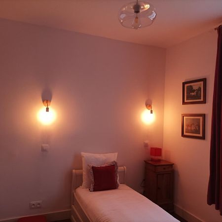 Le Relais Des Roses- Chambres D'Hotes Vatan Εξωτερικό φωτογραφία