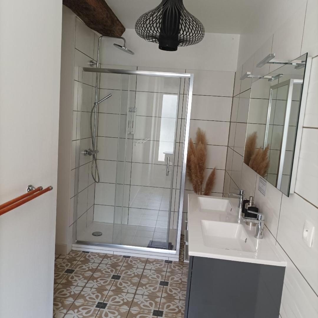 Le Relais Des Roses- Chambres D'Hotes Vatan Εξωτερικό φωτογραφία